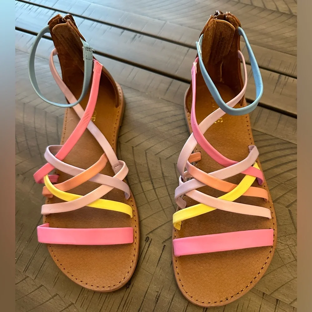 Girls strappy flat sandals colorful size 2 children’s place